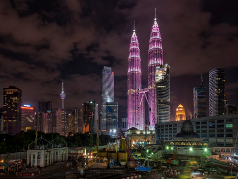 Estée Lauder Breast Cancer Awareness Campaign – United for a Cure